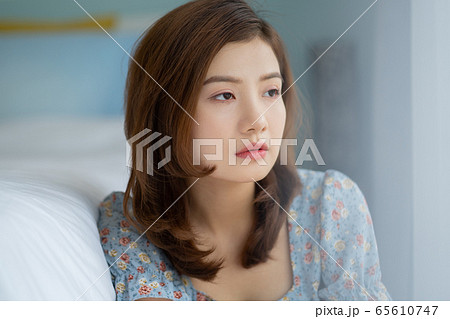 Woman, stressful, down mood 65610747