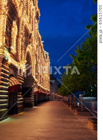 Empty illuminated Red Square and Kremlin, Moscow, Russia Empty illuminated Red Square and Kremlin, Moscow, Russia 65615705