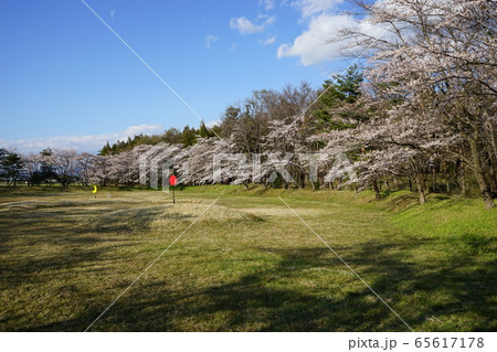 陣ケ岡歴史公園の月の輪形日の輪形 陣ケ岡歴史公園の月の輪形日の輪形 65617178