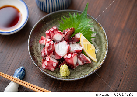 タコの刺身　ぶつ切り 65617230