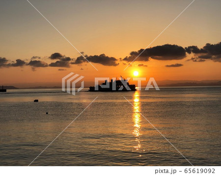 日の出と口之津港から天草鬼池港へ向かう島鉄フェリー 65619092