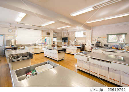 学校 教室 スクール 教育イメージ 65619762