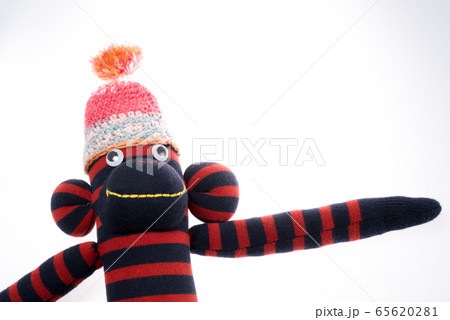 白バックのソックモンキー 65620281