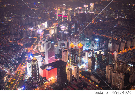《上海》浦東の夜景・世紀大道駅付近 《上海》浦東の夜景・世紀大道駅付近 65624920