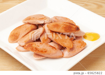 魚肉ソーセージのソテー 魚肉ソーセージのソテー 65625822