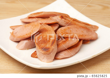 魚肉ソーセージのソテー 魚肉ソーセージのソテー 65625825
