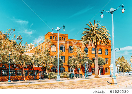 Ocean Quay in the north of San Francisco. 65626580