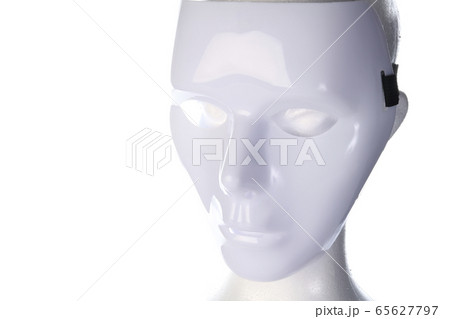 仮面をつけたマネキン人形 仮面をつけたマネキン人形 65627797