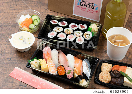 デリバリーフード　お寿司の出前 65628905