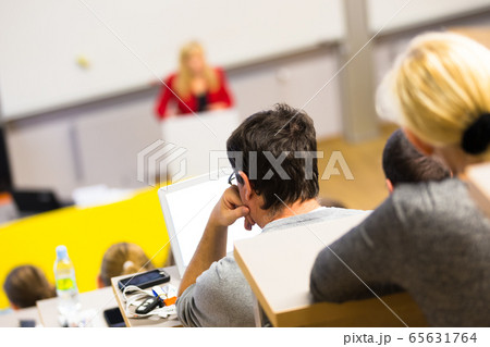 Lecture at university. 65631764