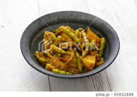 さや大根とジャガイモのサブジ 65632898