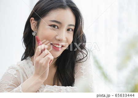 ビューティー 女性 女 65633444