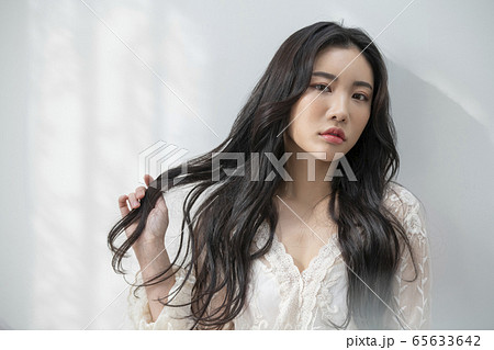 ビューティー 女性 女 65633642