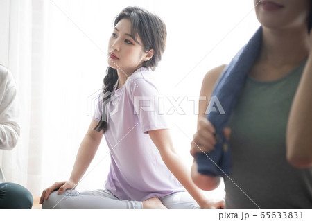 女性 女 女の子 65633831