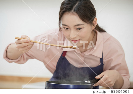 ライフスタイル 女性 女 65634002