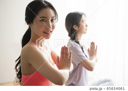 女性 女 女の子 65634061