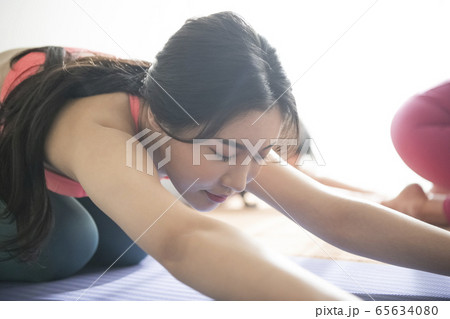 女性 女 女の子 65634080