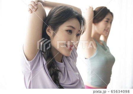 女性 女 女の子 65634098
