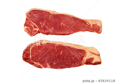 Beef fillet isolated on white 65634118
