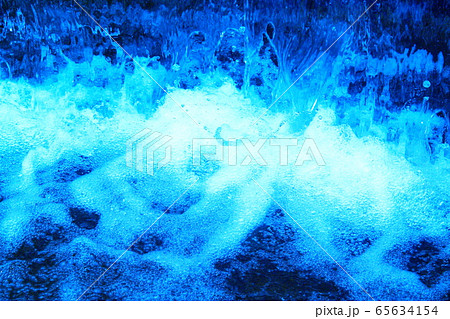 カラー　水　水車　飛沫　しぶき　（2020年5月登録）　最大サイズ：M 65634154