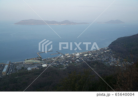 屋島山上から見た瀬戸内海と島　香川県高松市 65640004