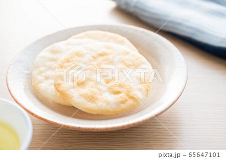 えび味のサラダせんべい　 65647101