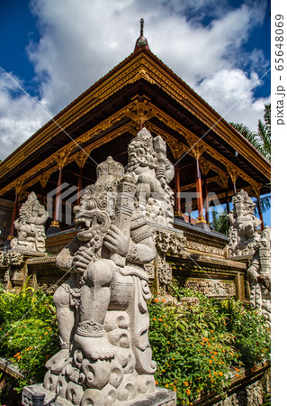 Ubud temple with pond in Bali Indonesia Ubud temple with pond in Bali Indonesia 65648069