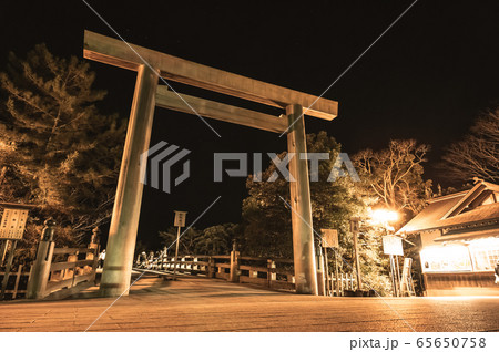 新春の夜の内宮参拝 新春の夜の内宮参拝 65650758