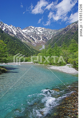 上高地の絶景（初夏の河童橋周辺） 65651206