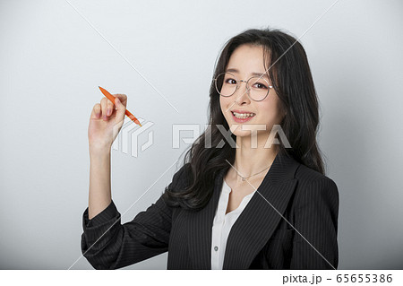 女性 女 女の子 65655386