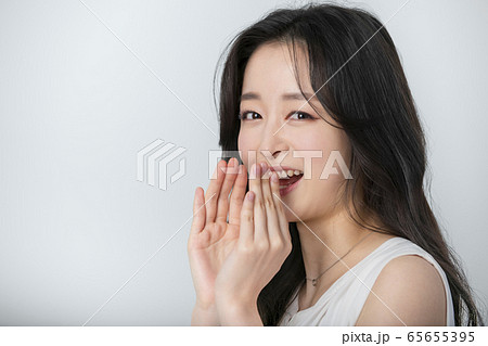 ポートレート 20代 女性 65655395