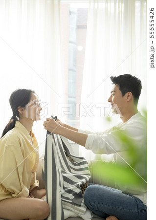 家事 洗濯 服 65655426