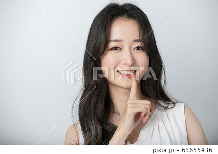 20代 女性 女 65655436