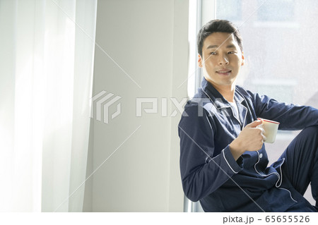 男 男性 男の子 65655526