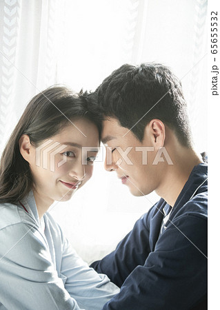 新婚 夫婦 カップル 65655532