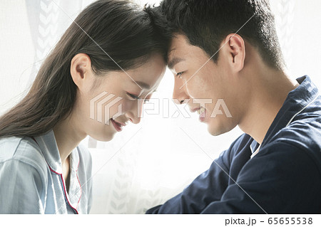 新婚 夫婦 カップル 65655538