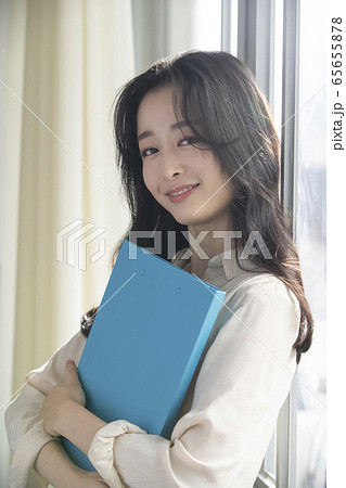 女性 女 女の子 65655878