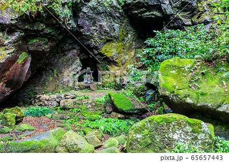 新緑の岩戸神社 【長崎県雲仙市】 新緑の岩戸神社 【長崎県雲仙市】 65657443