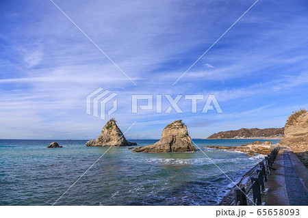 海　岩　空　南房総市富浦町の海岸 65658093