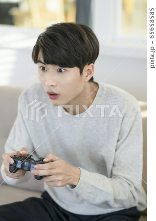 Single life concept, young cheerful Asian man's daily life 357 65658585