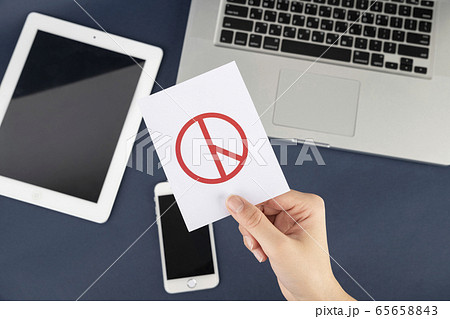 Voting and Election concept, voting paper in the ballot box 081 65658843