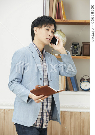 若い男性 若い男性 65659900
