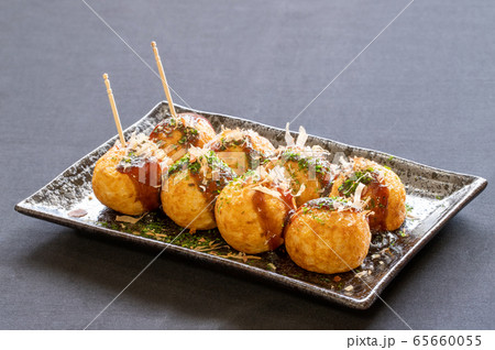 たこ焼きに青さ海苔の写真素材