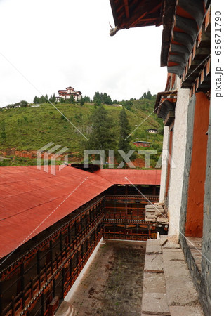 ブータンの城・寺院（パロゾン、リンプンゾン） 65671790