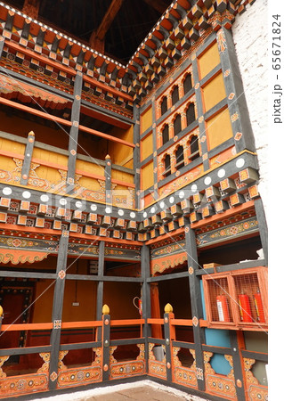 ブータンの城・寺院(パロゾン、リンプンゾン) ブータンの城・寺院(パロゾン、リンプンゾン) 65671824
