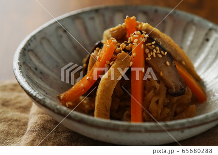 切り干し大根の煮物 65680288