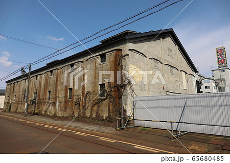 新潟　長岡　摂田屋の風景　吉乃川　登録有形文化財の醸蔵（改修前） 65680485