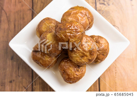 素揚げのジャガイモ 素揚げのジャガイモ 65685045