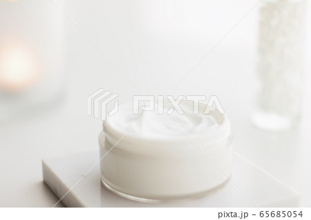 Face cream moisturizer in a jar, luxury skincare cosmetics and anti-aging product for healthy skin and beauty Face cream moisturizer in a jar, luxury skincare cosmetics and anti-aging product for healthy skin and beauty 65685054