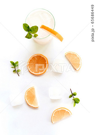 Lemonade lemons, mint and ice on white background 65686449
